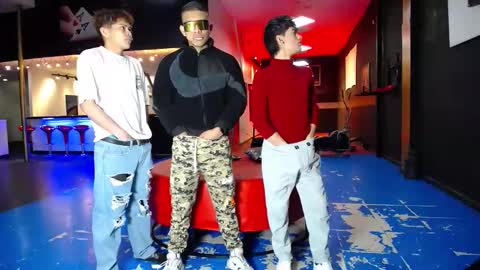 Snapshot of extrangers chatting on 9, 11, 2025 extrangers online show from 9, 11, 2025