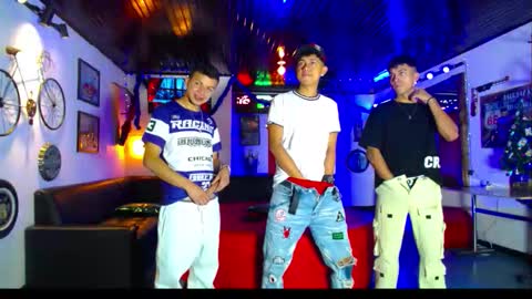 Snapshot of extrangers chatting on 15, 12, 2025 extrangers online show from 15, 12, 2025