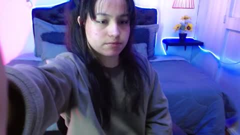 eymmy_24 online show from 22, 9, 2025