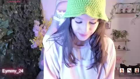 Snapshot of eymmy_24 chatting on 16, 7, 2026 eymmy_24 online show from 16, 7, 2026