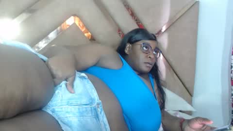 eyshaexotii online show from 8, 2, 2026