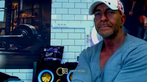 Snapshot of fabxxxl chatting on 9, 1, 2025 fabxxxl online show from 9, 1, 2025