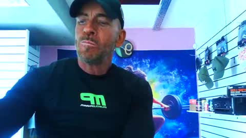 Snapshot of fabxxxl chatting on 4, 10, 2025 fabxxxl online show from 4, 10, 2025
