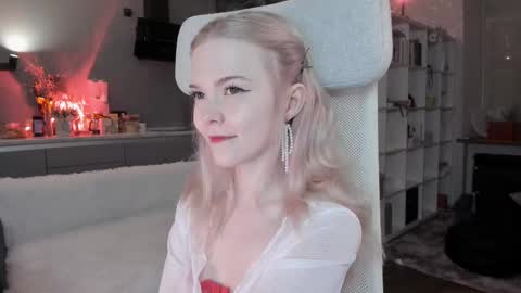 Snapshot of fairy_casey chatting on 2, 3, 2025 fairy_casey online show from 2, 3, 2025