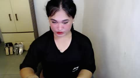 Snapshot of fairy_cuddle chatting on 25, 5, 2026 call me shanaia online show from 25, 5, 2026