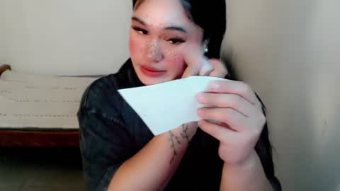 Snapshot of fairy_cuddle chatting on 21, 6, 2026 call me shanaia online show from 21, 6, 2026