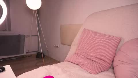 Kamila online show from 28, 9, 2025