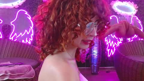 Snapshot of fairy_sweet_ chatting on 18, 2, 2025 FAIRY online show from 18, 2, 2025