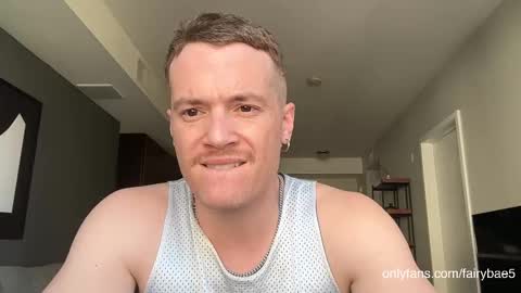 Snapshot of fairybae5 chatting on 9, 11, 2025 Travis online show from 9, 11, 2025