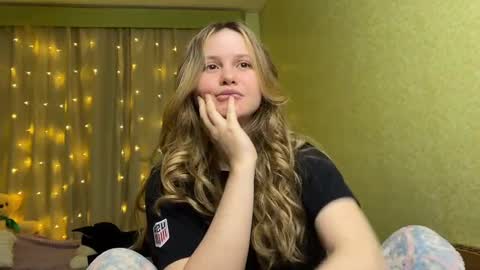 Snapshot of fairyilona chatting on 24, 12, 2024 Ilona online show from 24, 12, 2024