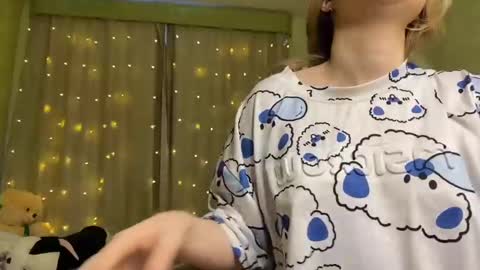 Snapshot of fairyilona chatting on 25, 12, 2024 Ilona online show from 25, 12, 2024