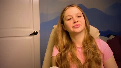 Snapshot of fairyilona chatting on 20, 10, 2025 Ilona online show from 20, 10, 2025