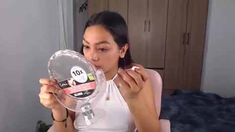 Snapshot of fairylatin chatting on 6, 3, 2025 fairylatin online show from 6, 3, 2025