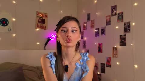 Snapshot of falinecrosthwaite chatting on 12, 9, 2025 Kaori online show from 12, 9, 2025