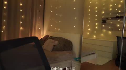 Snapshot of falinecrosthwaite chatting on 3, 12, 2025 Kaori online show from 3, 12, 2025