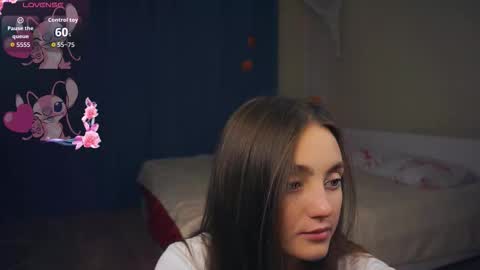 Snapshot of falineellson chatting on 5, 11, 2025 Erika online show from 5, 11, 2025