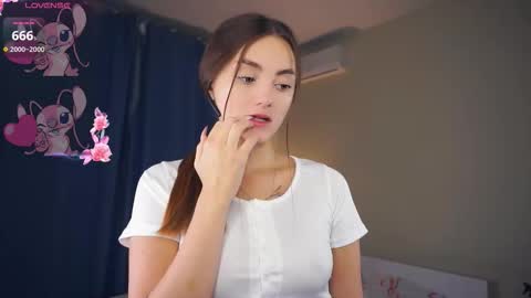 Snapshot of falineellson chatting on 16, 12, 2025 Erika online show from 16, 12, 2025