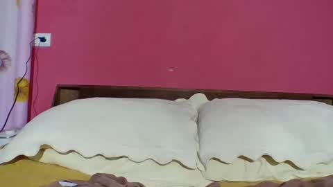 Snapshot of fallinlovecum chatting on 17, 11, 2025 fallinlovecum online show from 17, 11, 2025