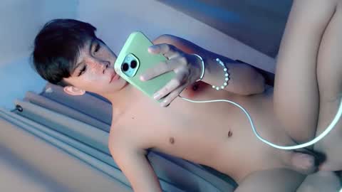 Snapshot of fallinlovewithivy chatting on 8, 10, 2025 Ivy Lauren online show from 8, 10, 2025