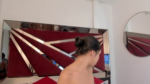 Snapshot of faloonroussel chatting on 9, 7, 2026 Faloon online show from 9, 7, 2026