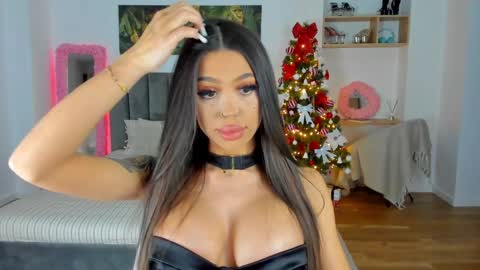 Jennifer online show from 20, 12, 2024