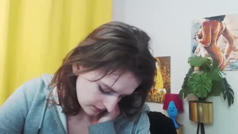 Snapshot of fancynadine chatting on 4, 12, 2024 Nadine online show from 4, 12, 2024