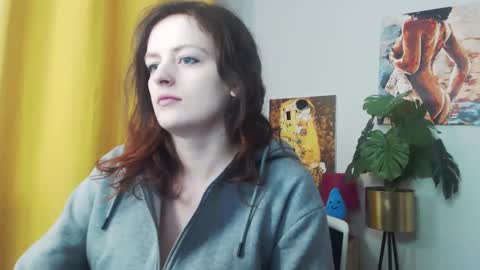 Snapshot of fancynadine chatting on 11, 12, 2024 Nadine online show from 11, 12, 2024