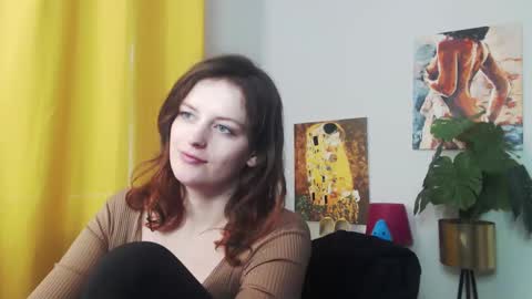 Snapshot of fancynadine chatting on 23, 12, 2024 Nadine online show from 23, 12, 2024