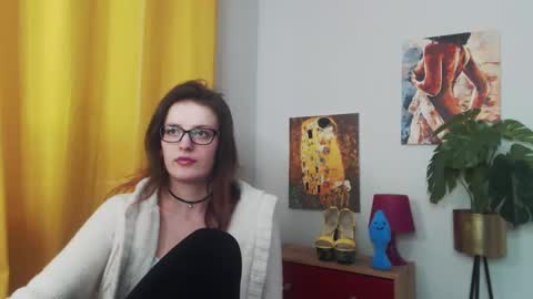 Snapshot of fancynadine chatting on 24, 1, 2025 Nadine online show from 24, 1, 2025