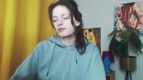 Snapshot of fancynadine chatting on 13, 2, 2025 Nadine online show from 13, 2, 2025