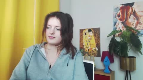 Snapshot of fancynadine chatting on 13, 2, 2025 Nadine online show from 13, 2, 2025