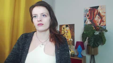 Snapshot of fancynadine chatting on 28, 2, 2025 Nadine online show from 28, 2, 2025