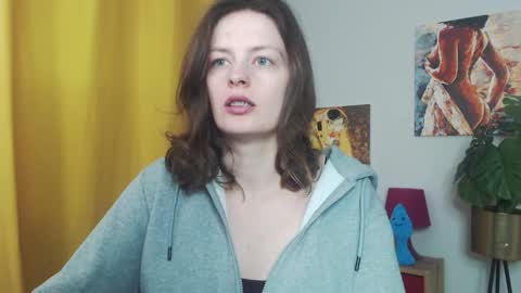 Snapshot of fancynadine chatting on 22, 10, 2025 Nadine online show from 22, 10, 2025