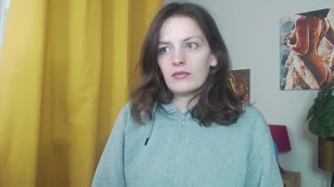 Snapshot of fancynadine chatting on 27, 10, 2025 Nadine online show from 27, 10, 2025