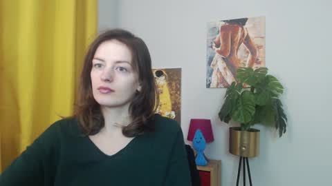 Snapshot of fancynadine chatting on 26, 11, 2025 Nadine online show from 26, 11, 2025