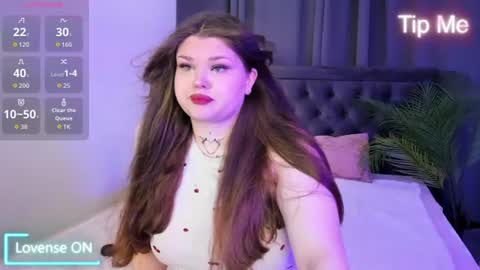 Elena online show from 22, 6, 2026