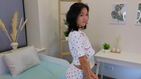 Eva online show from 4, 1, 2025