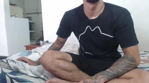 Snapshot of fantasieshotcouple chatting on 8, 10, 2025 fantasieshotcouple online show from 8, 10, 2025
