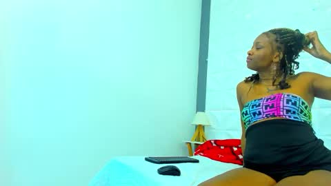 Snapshot of fantasyy_couple_ chatting on 14, 9, 2025 carlos yesica online show from 14, 9, 2025