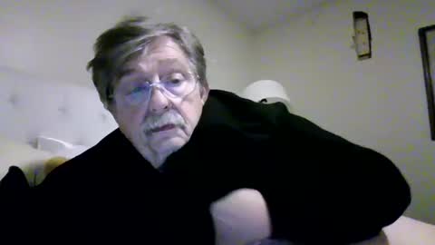 Snapshot of fatdickad chatting on 28, 10, 2025 fatdickad online show from 28, 10, 2025