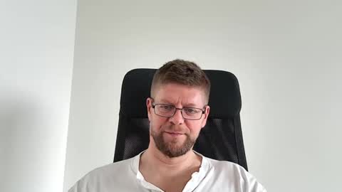 Snapshot of fattenmenow chatting on 4, 5, 2026 fattenmenow online show from 4, 5, 2026