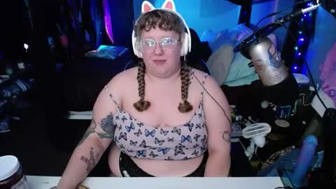 FatVeronica online show from 6, 2, 2025