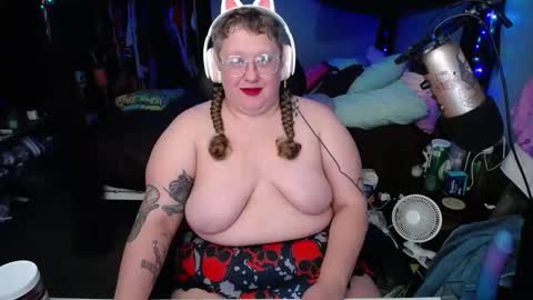 FatVeronica online show from 8, 2, 2025