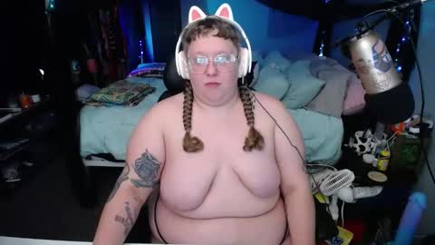 FatVeronica online show from 20, 2, 2025