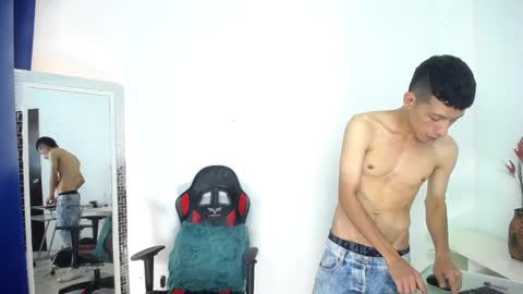 Snapshot of favel_gomez7 chatting on 21, 12, 2024 Favel Gomez online show from 21, 12, 2024