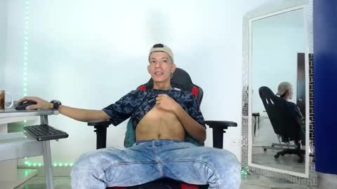 Snapshot of favel_gomez7 chatting on 28, 12, 2024 Favel Gomez online show from 28, 12, 2024