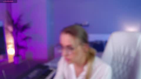 Fay online show from 25, 2, 2025