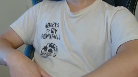 Snapshot of fboy2022 chatting on 16, 12, 2025 Justin online show from 16, 12, 2025