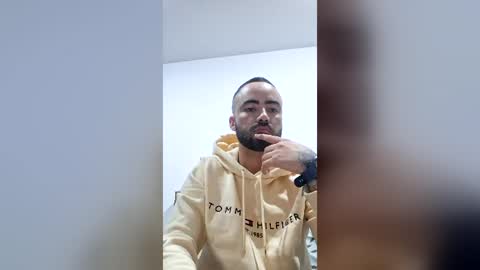 Snapshot of federico_ojitosverdes chatting on 15, 6, 2026 Federico Ofarrel online show from 15, 6, 2026