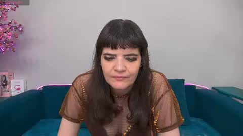 Snapshot of feelsgoodwoman chatting on 15, 7, 2026 Laura online show from 15, 7, 2026